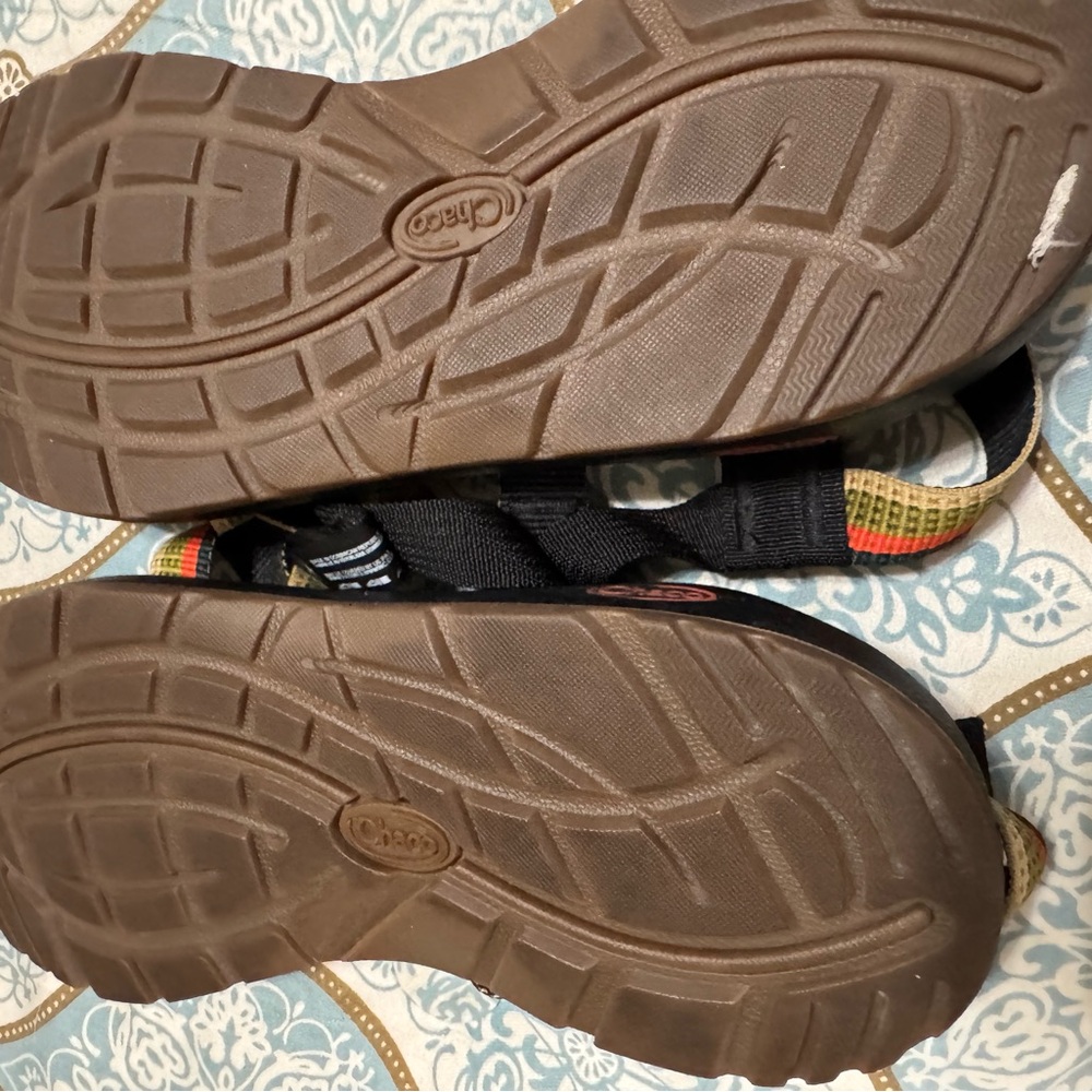 Chaco women’s Sandals - Black with Multicolor Straps - Picture 3 of 5